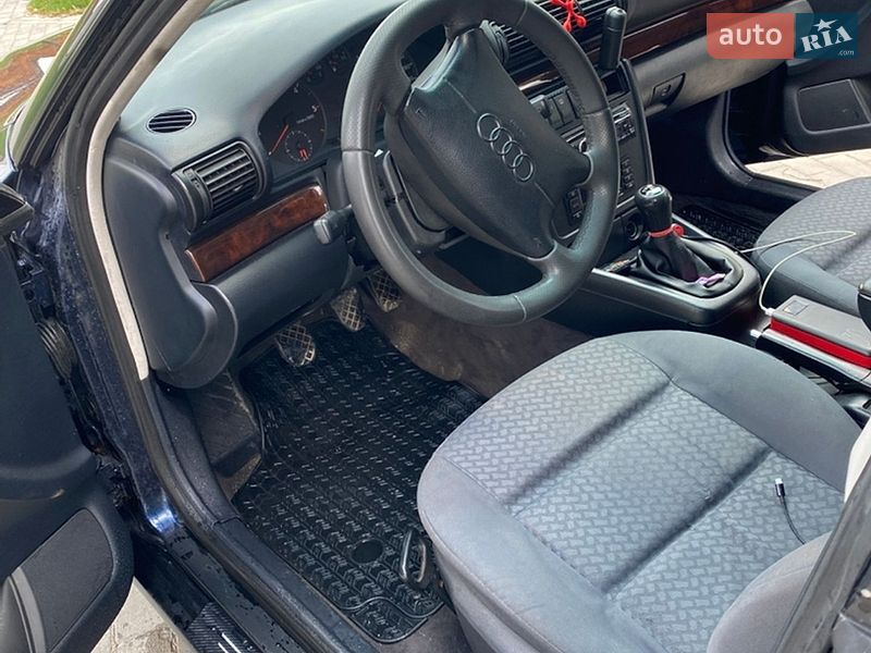 Седан Audi A4 1997 в Тернополі