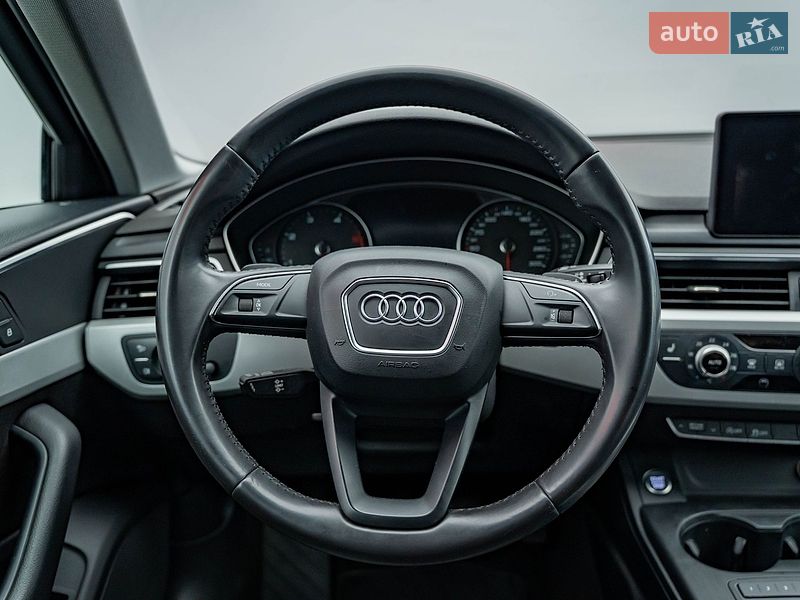 Седан Audi A4 2017 в Києві