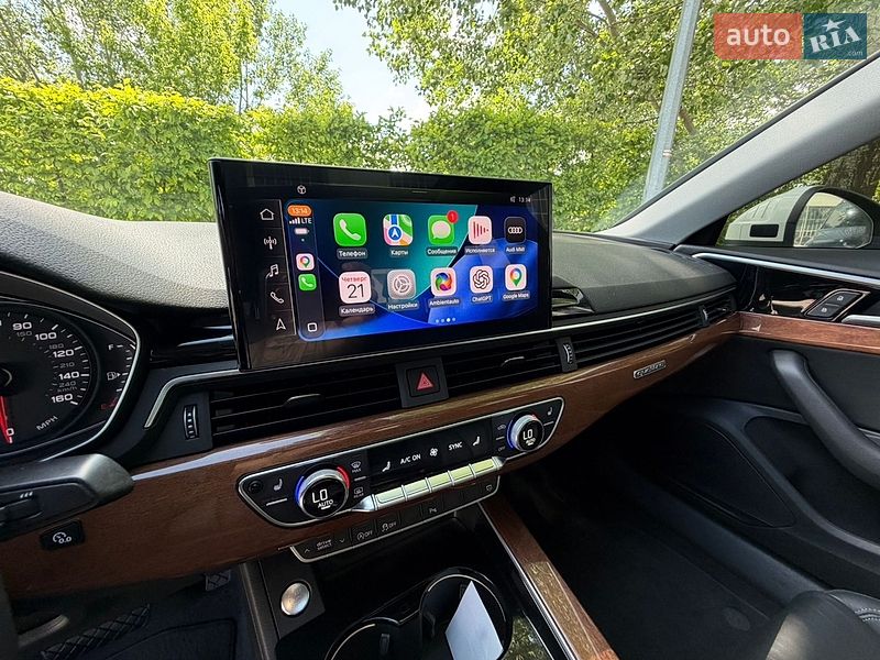 Седан Audi A4 2022 в Киеве