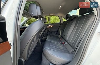 Седан Audi A4 2022 в Киеве