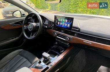 Седан Audi A4 2022 в Киеве