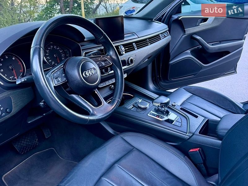 Седан Audi A4 2018 в Одессе