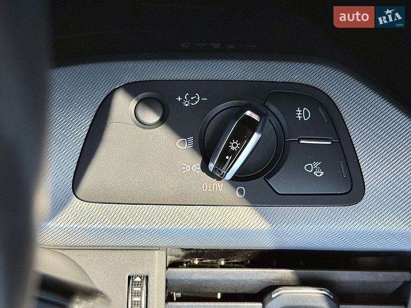 Седан Audi A4 2015 в Харькове