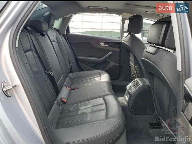 Седан Audi A4 2021 в Львові