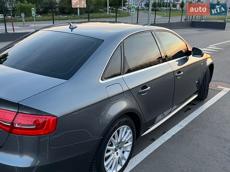 Седан Audi A4 2014 в Чернігові