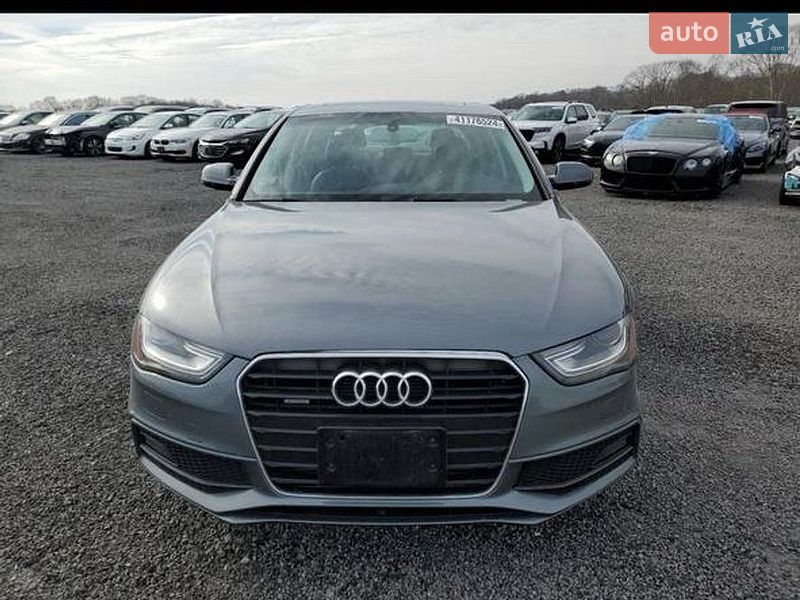 Седан Audi A4 2014 в Чернігові