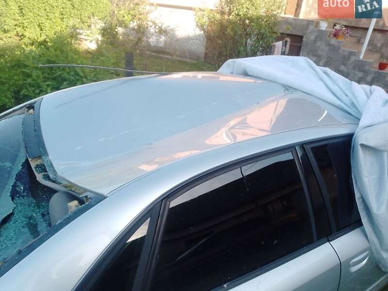 Седан Audi A4 2001 в Яворове