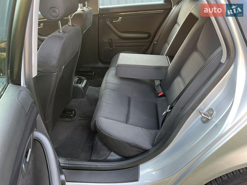 Седан Audi A4 2003 в Звягелі