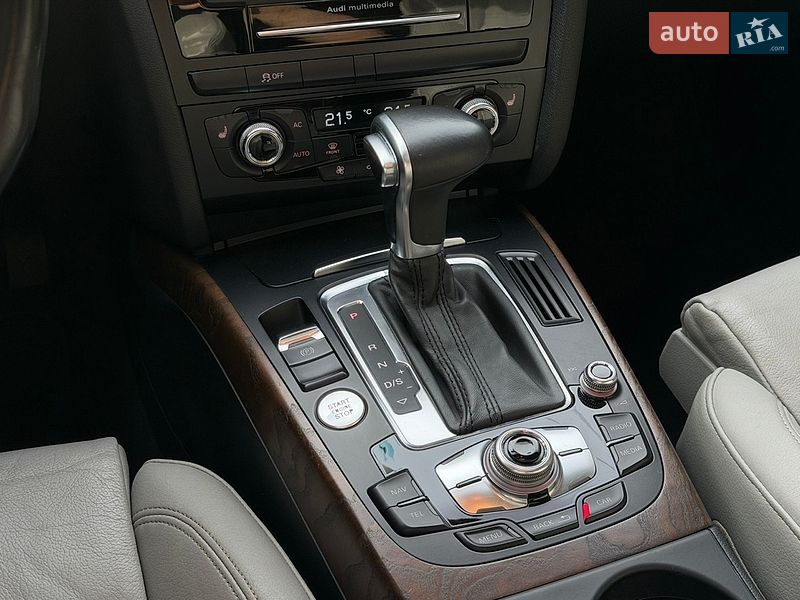 Седан Audi A4 2012 в Киеве