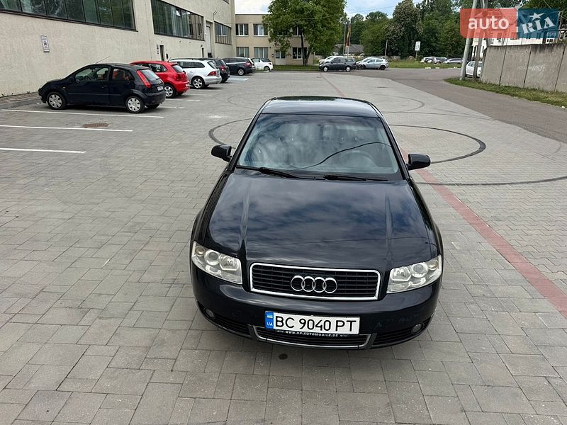 Седан Audi A4 2003 в Стрые