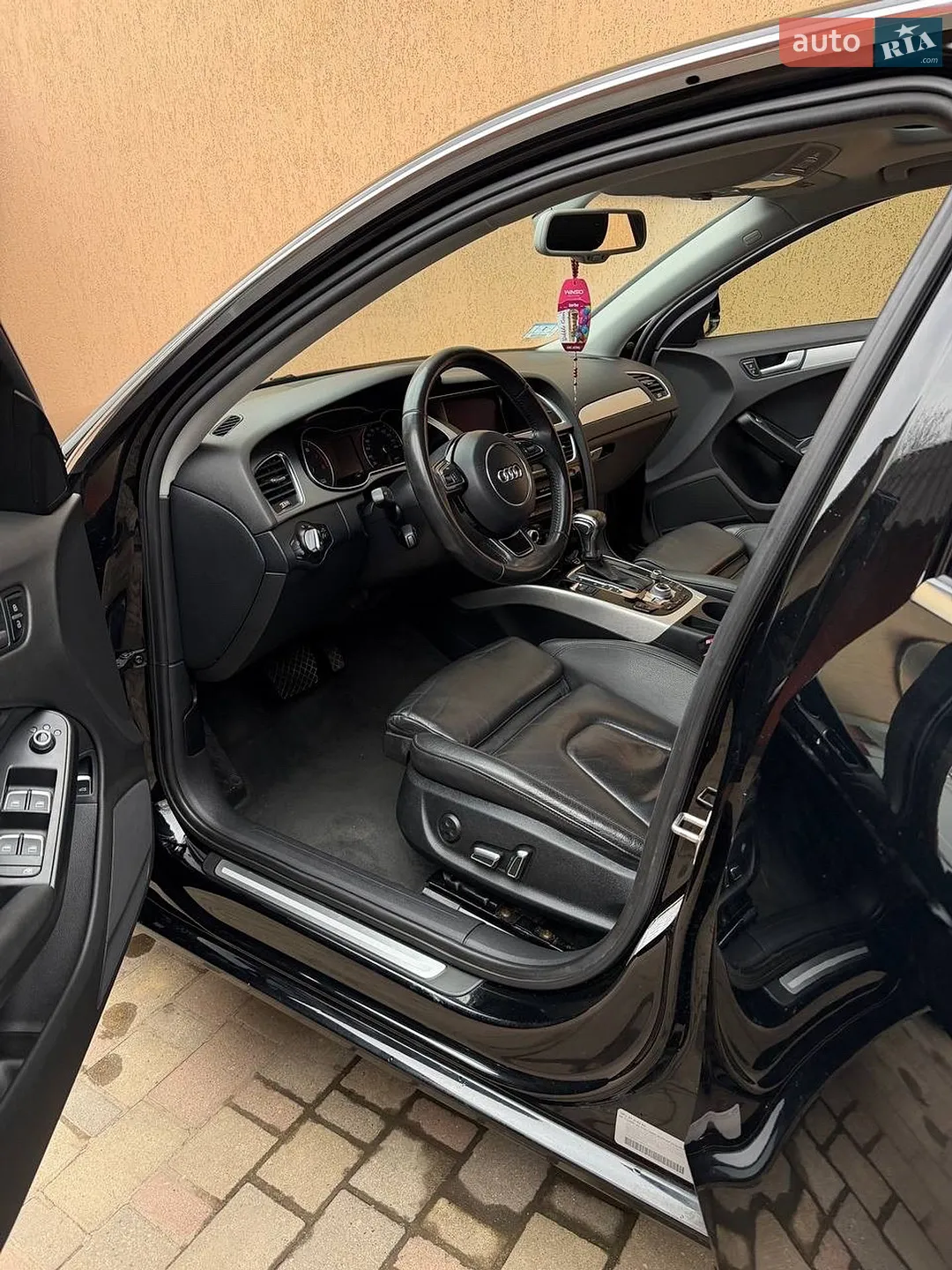 2012 Audi A4 - мініатюра 11