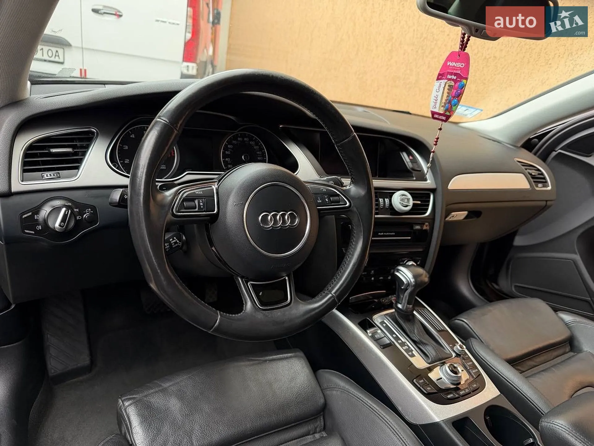 2012 Audi A4 - мініатюра 12