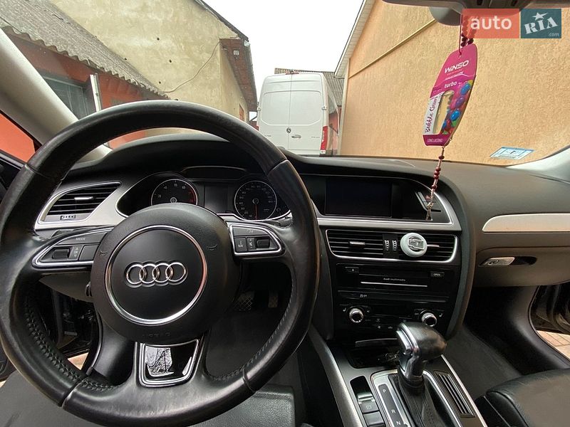 Седан Audi A4 2012 в Львові
