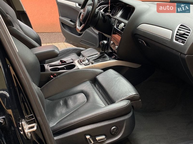 Седан Audi A4 2012 в Львові