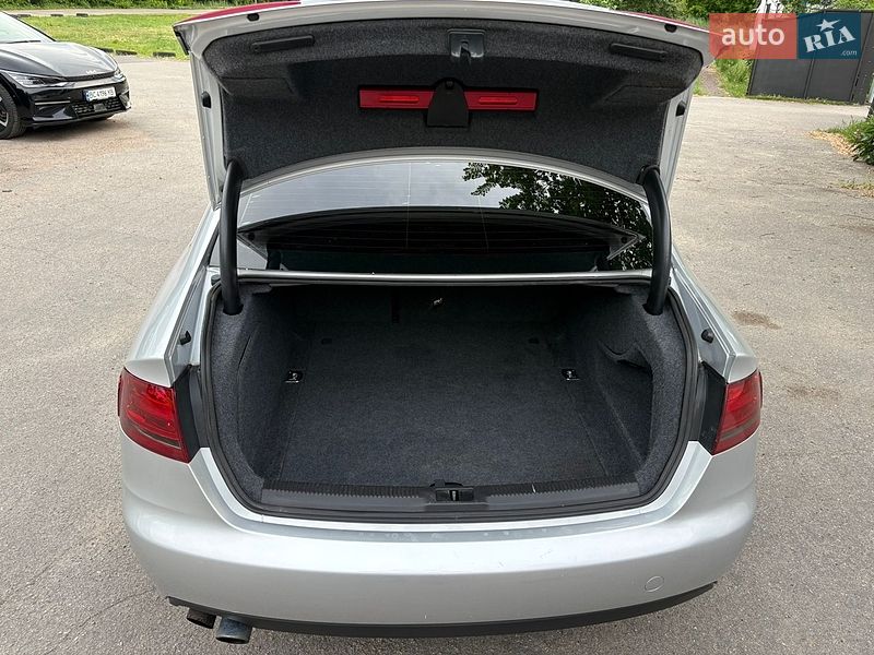Седан Audi A4 2008 в Кропивницком