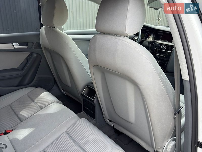 Універсал Audi A4 2013 в Львові