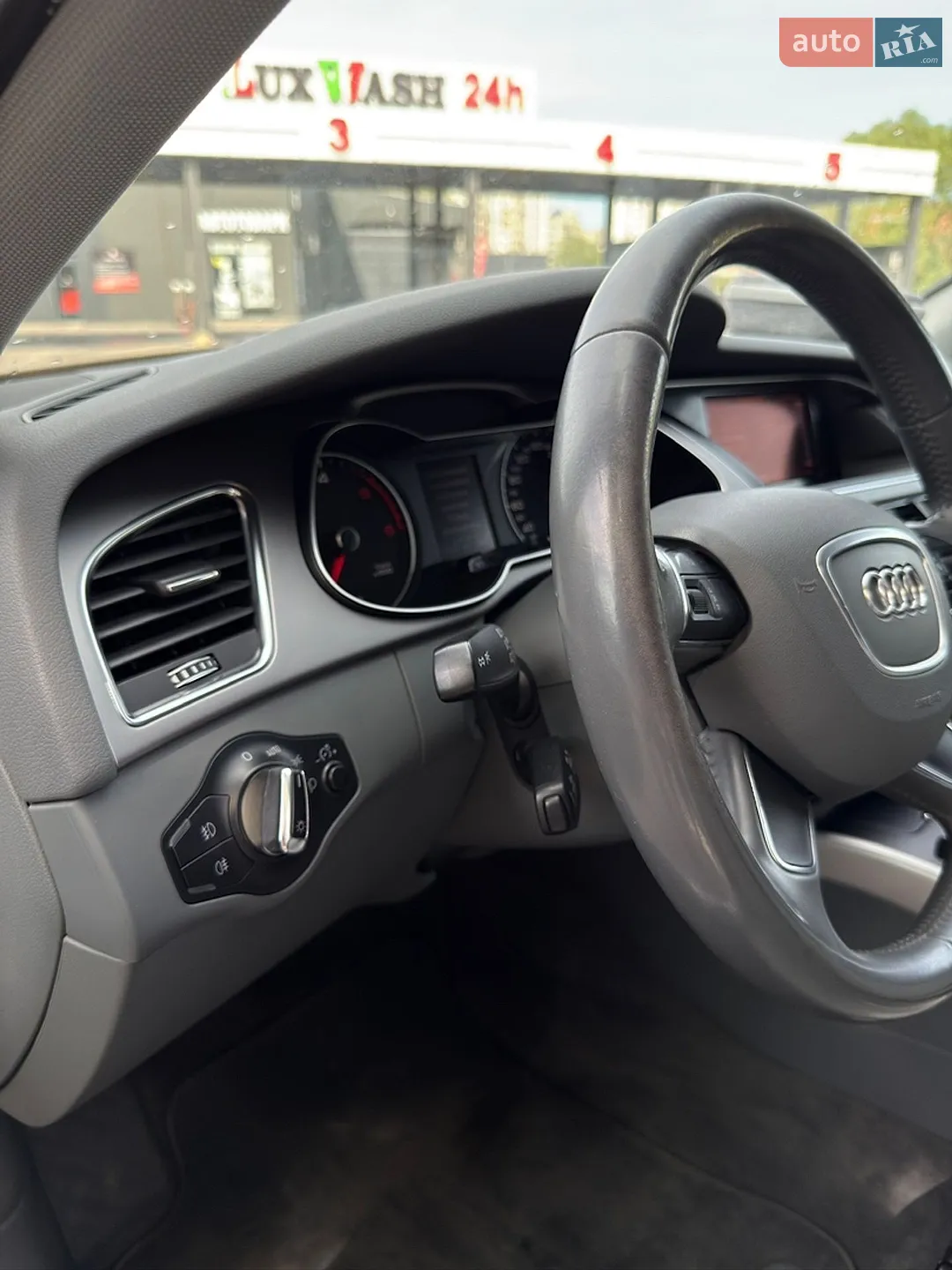 2013 Audi A4 - мініатюра 16