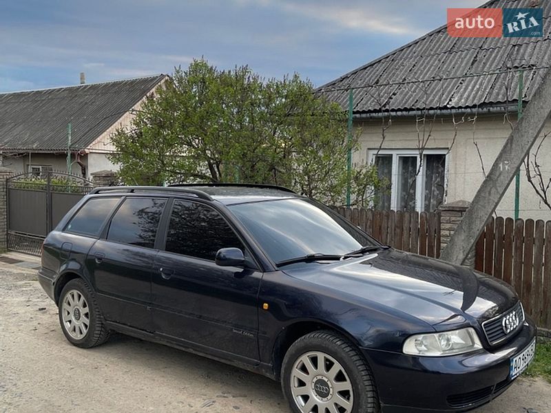 Універсал Audi A4 1999 в Мукачевому