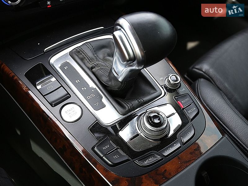 Седан Audi A4 2013 в Киеве