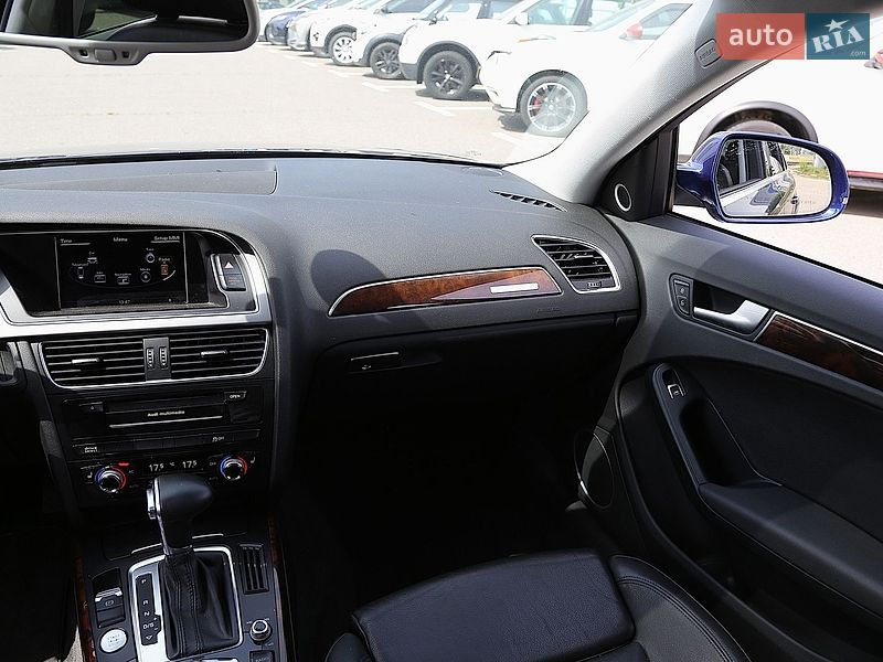 Седан Audi A4 2013 в Киеве