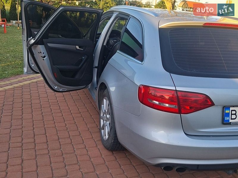 Универсал Audi A4 2013 в Стрые