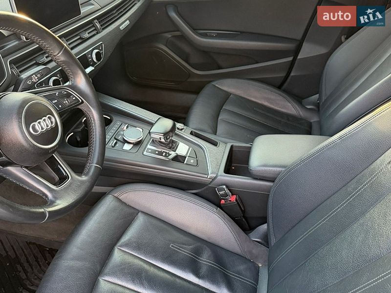 Седан Audi A4 2016 в Києві