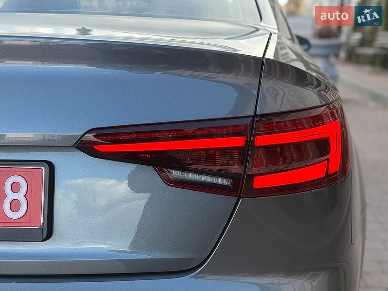 Седан Audi A4 2019 в Киеве