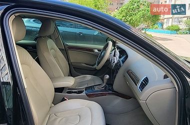 Седан Audi A4 2010 в Сумах