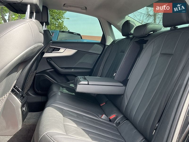 Седан Audi A4 2016 в Коломые