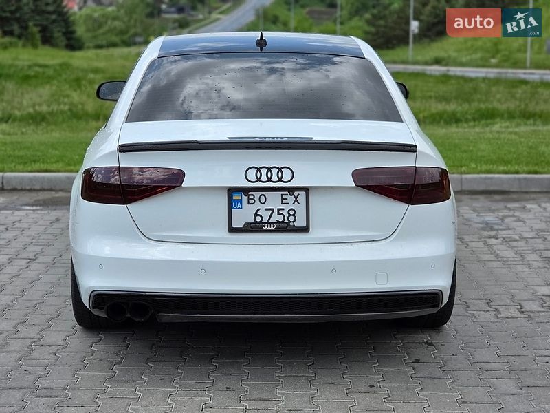 Седан Audi A4 2014 в Тернополе