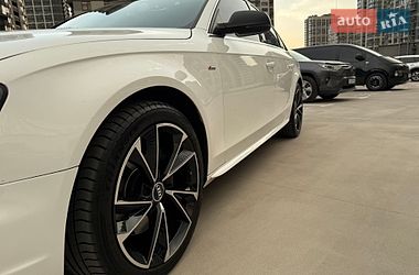 Седан Audi A4 2013 в Киеве
