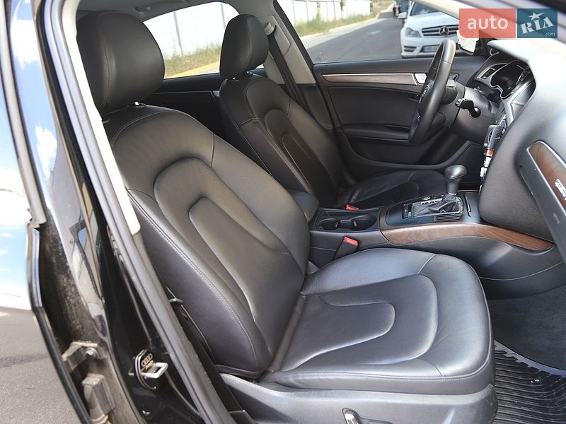 Седан Audi A4 2013 в Киеве