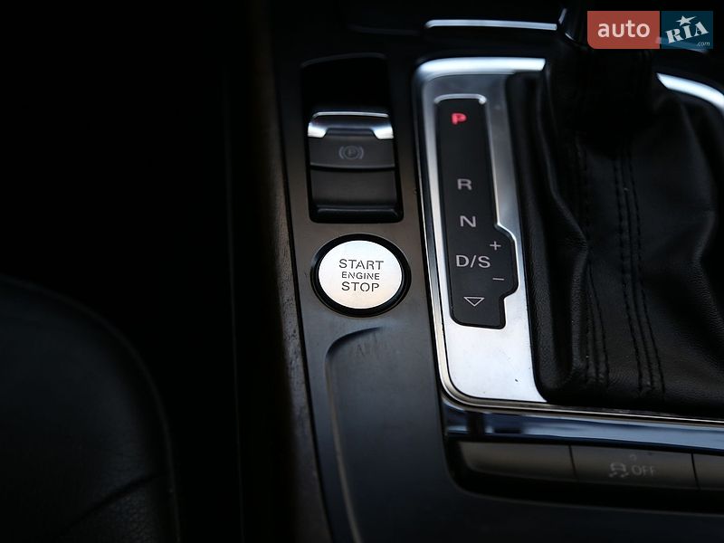 Седан Audi A4 2013 в Киеве