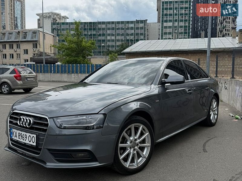 Седан Audi A4 2015 в Києві