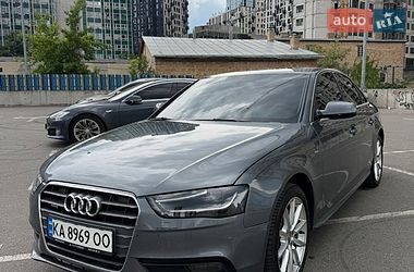 Седан Audi A4 2015 в Києві
