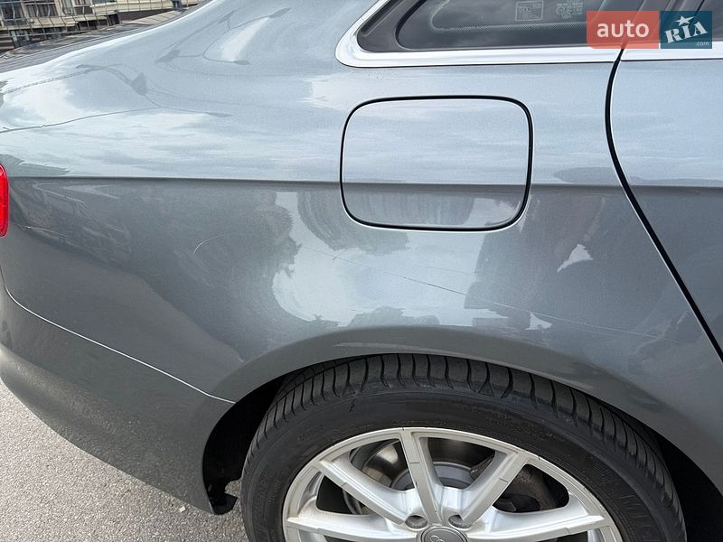 Седан Audi A4 2015 в Києві