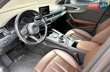 Седан Audi A4 2018 в Львові