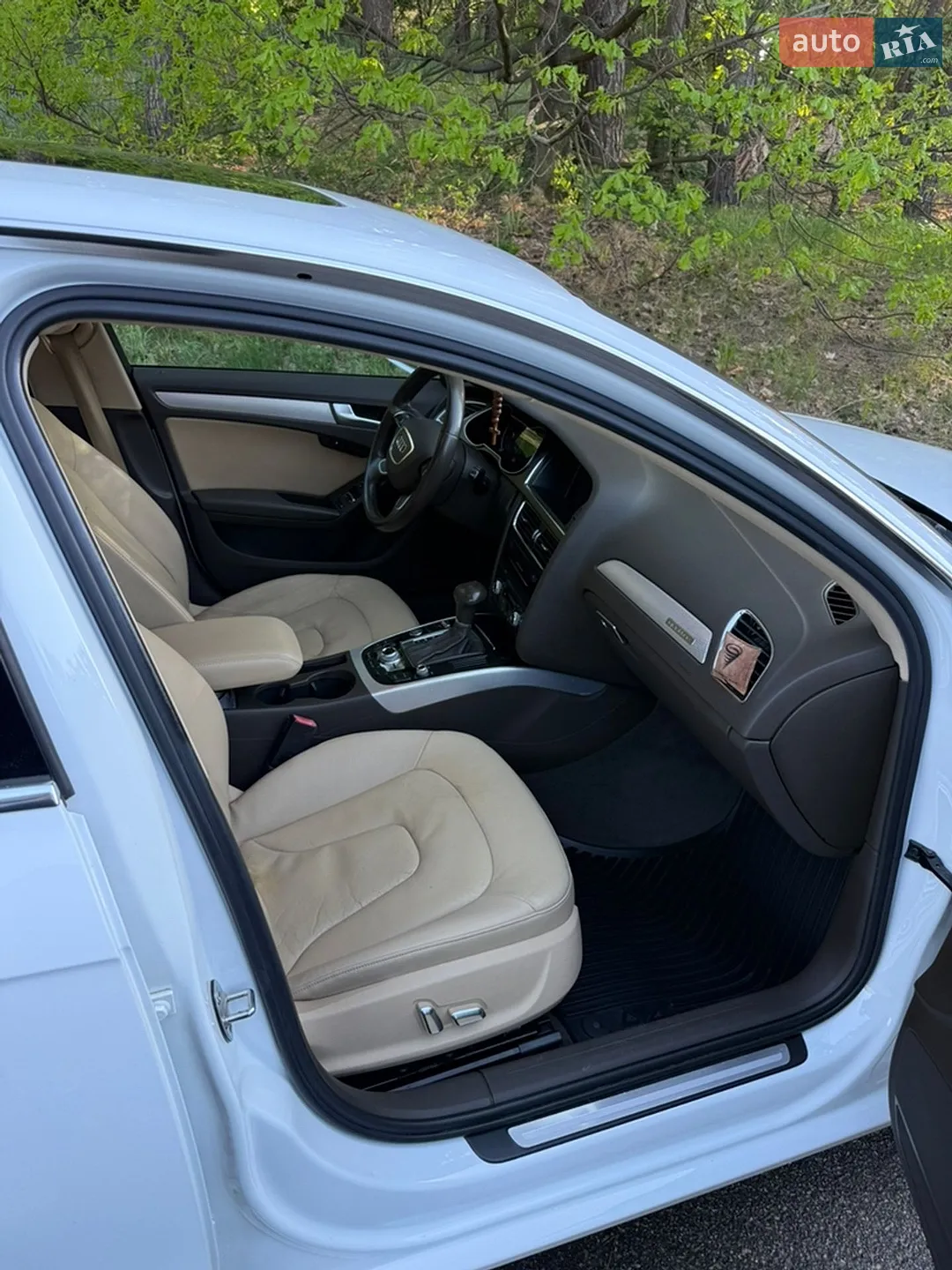 2012 Audi A4 - мініатюра 10