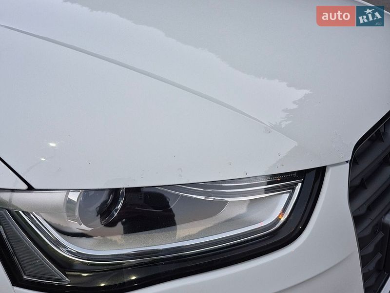Седан Audi A4 2013 в Рахові