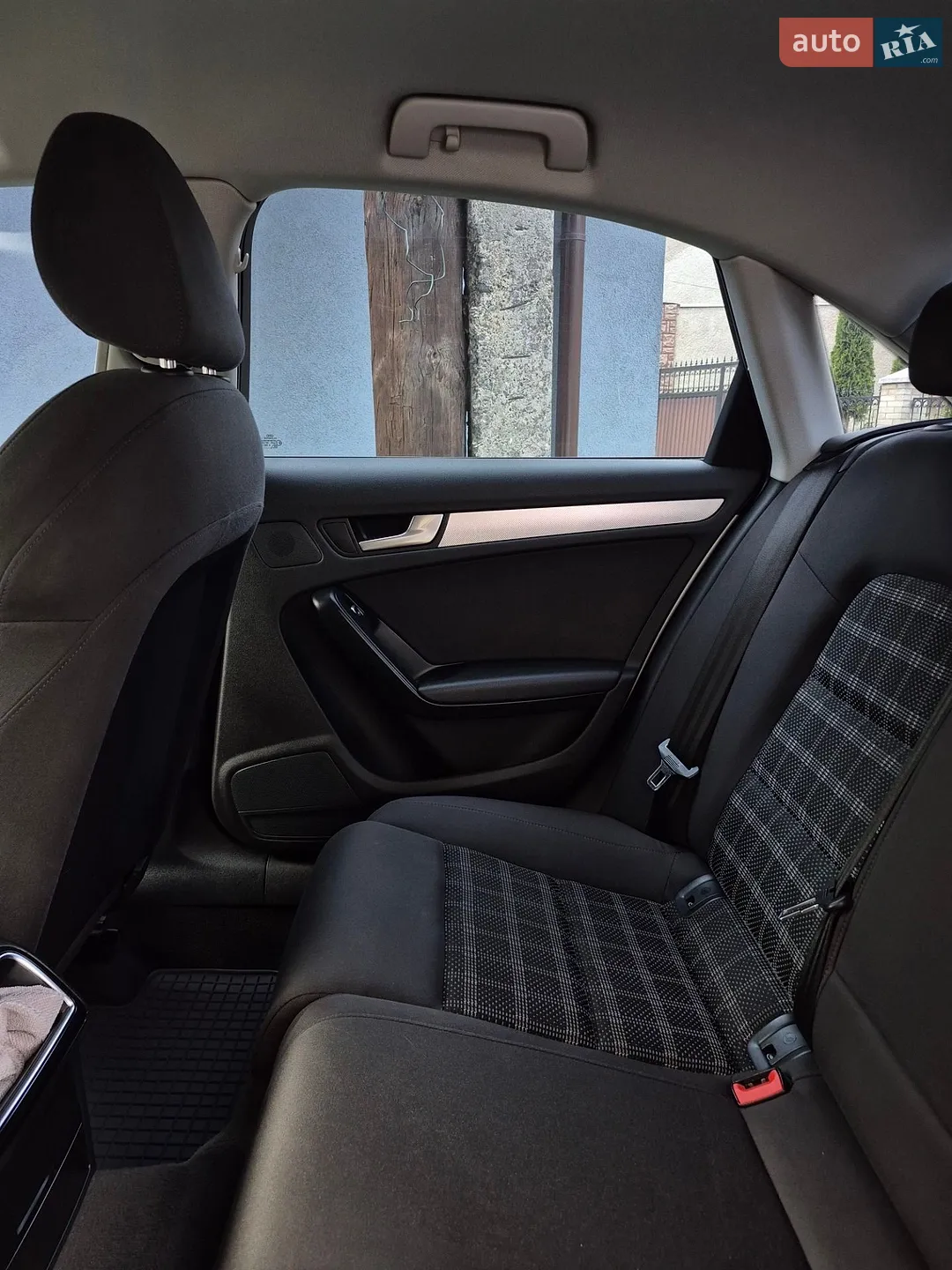2013 Audi A4 - мініатюра 32
