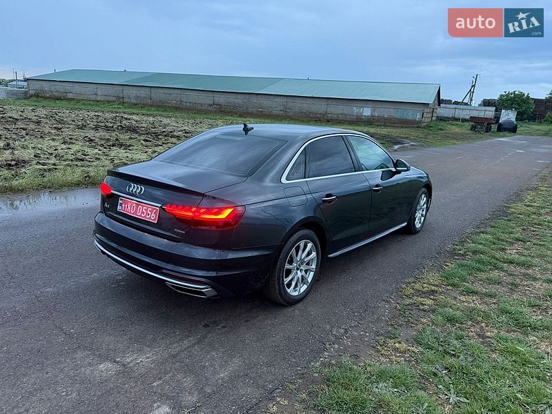 Седан Audi A4 2021 в Одессе