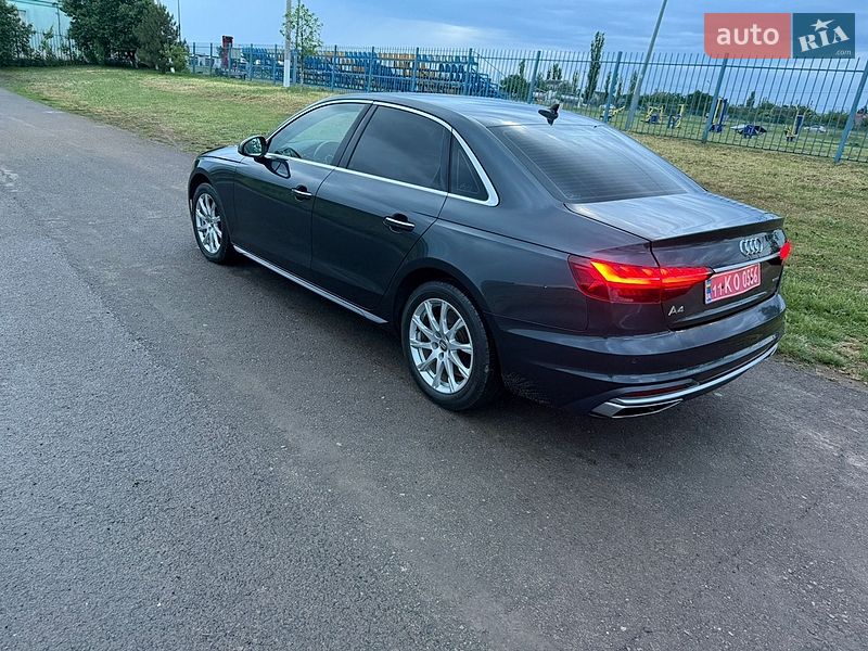 Седан Audi A4 2021 в Одессе