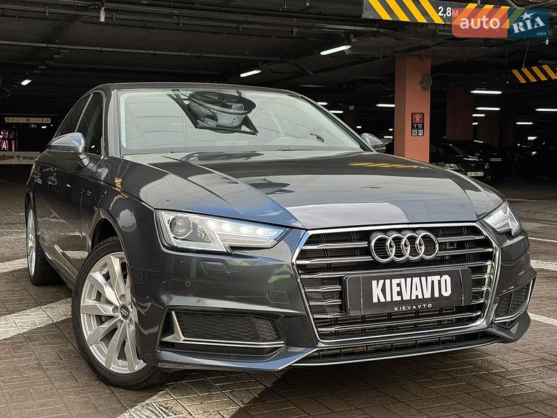 Седан Audi A4 2019 в Киеве