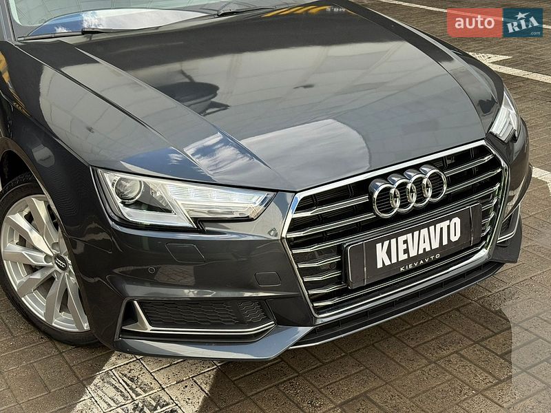 Седан Audi A4 2019 в Киеве