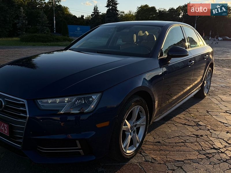 Седан Audi A4 2018 в Кременчуці
