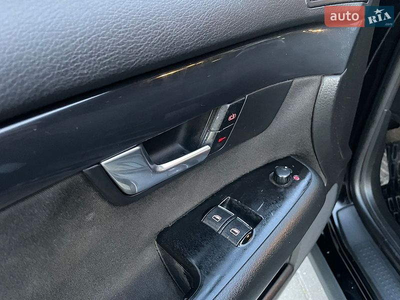 Універсал Audi A4 2002 в Львові