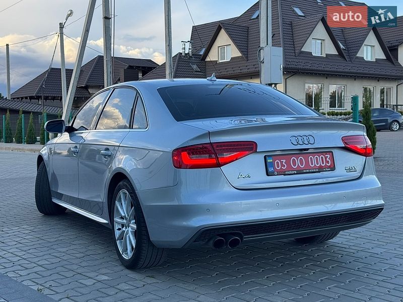 Седан Audi A4 2015 в Луцке
