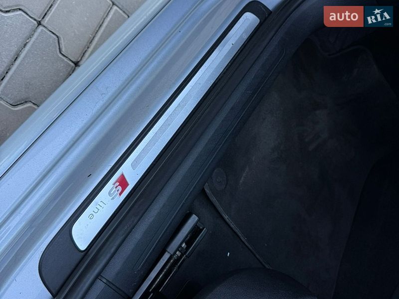 Седан Audi A4 2015 в Луцке