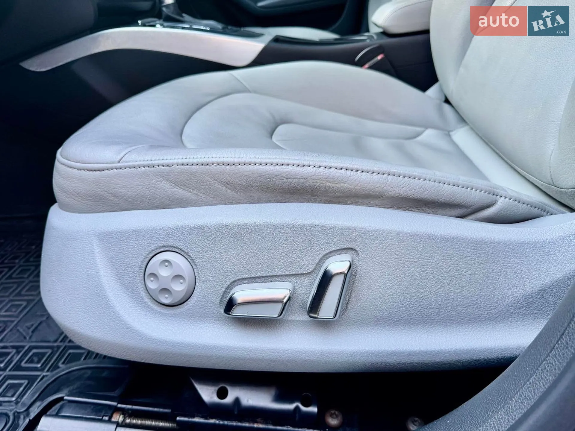 2012 Audi A4 - мініатюра 39