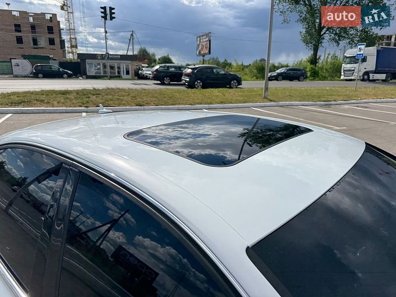 Седан Audi A4 2013 в Луцке